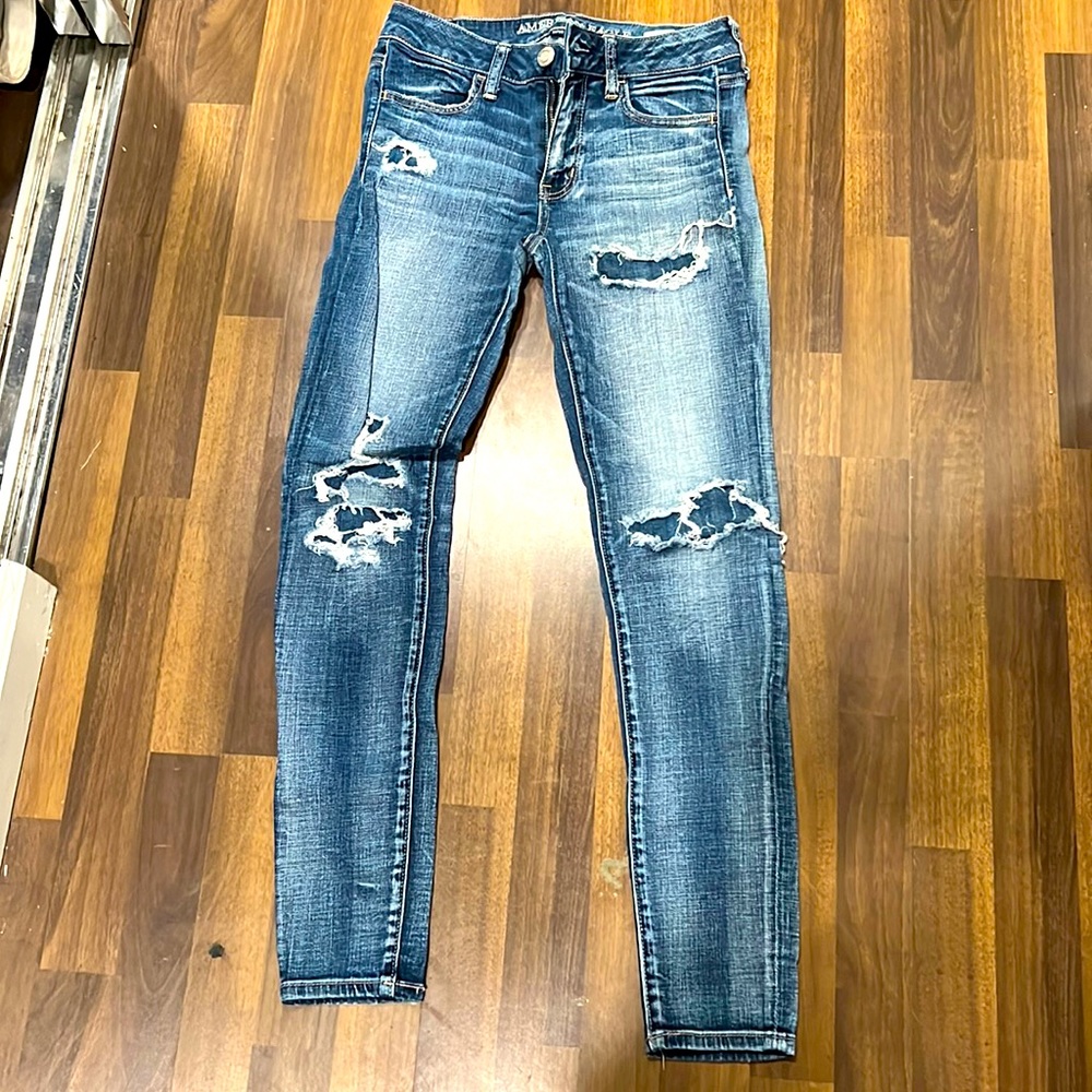 American Eagle skinny jeans